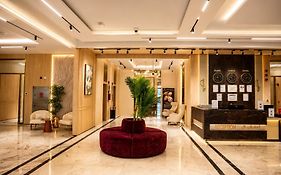 Al Mansour Park Inn Hotel&Apartment